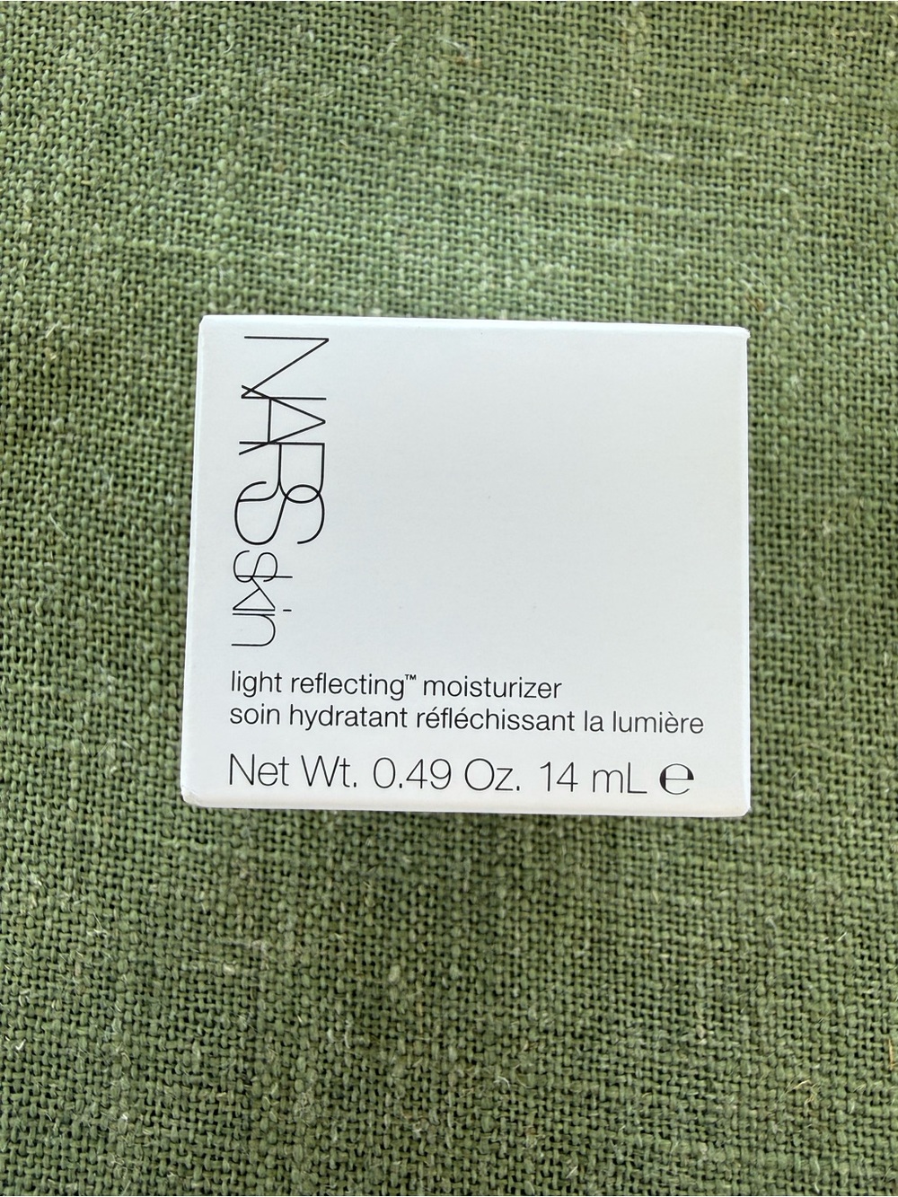 NARS Skin Light Reflecting Moisturizer